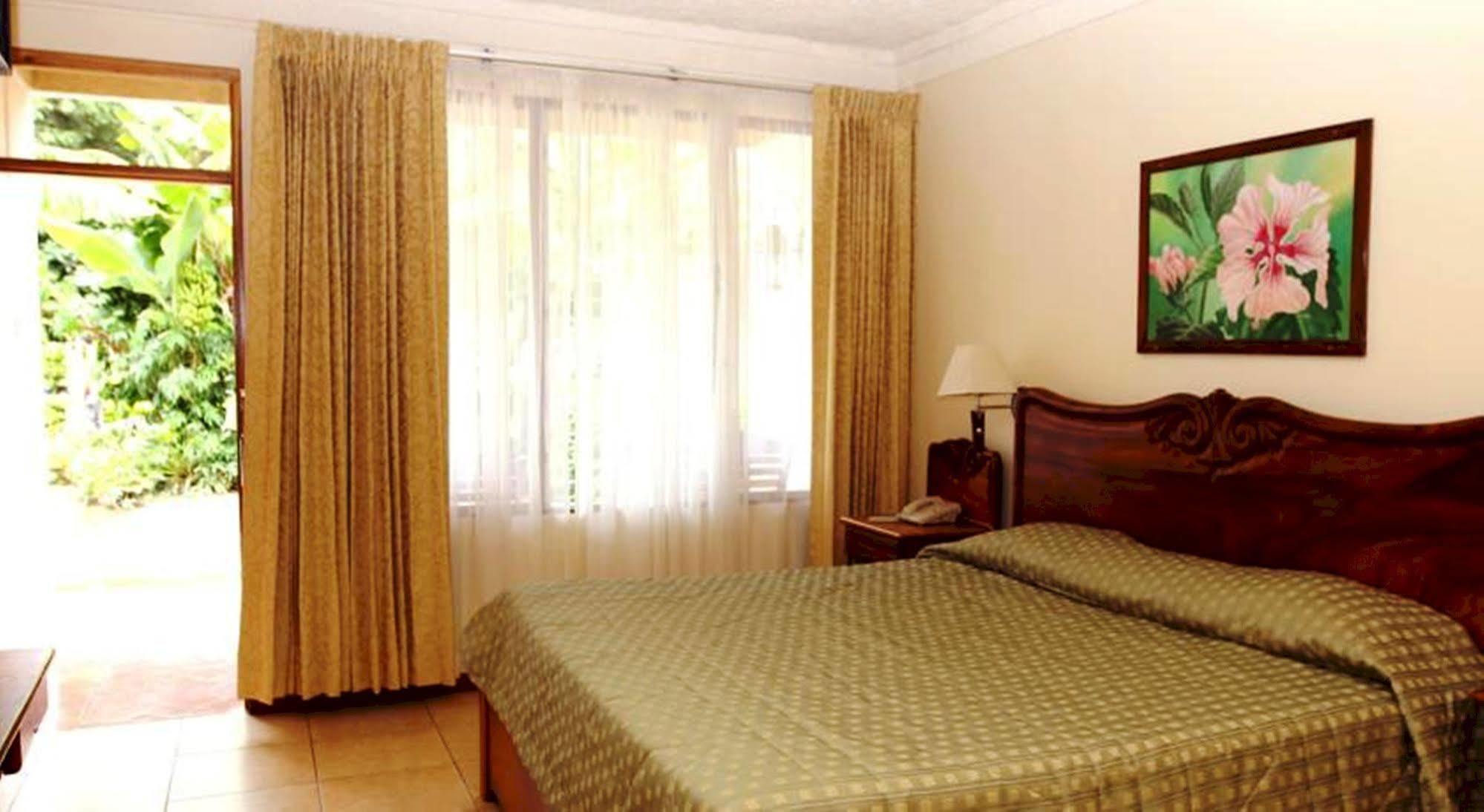Hotel Boyeros Liberia Kültér fotó
